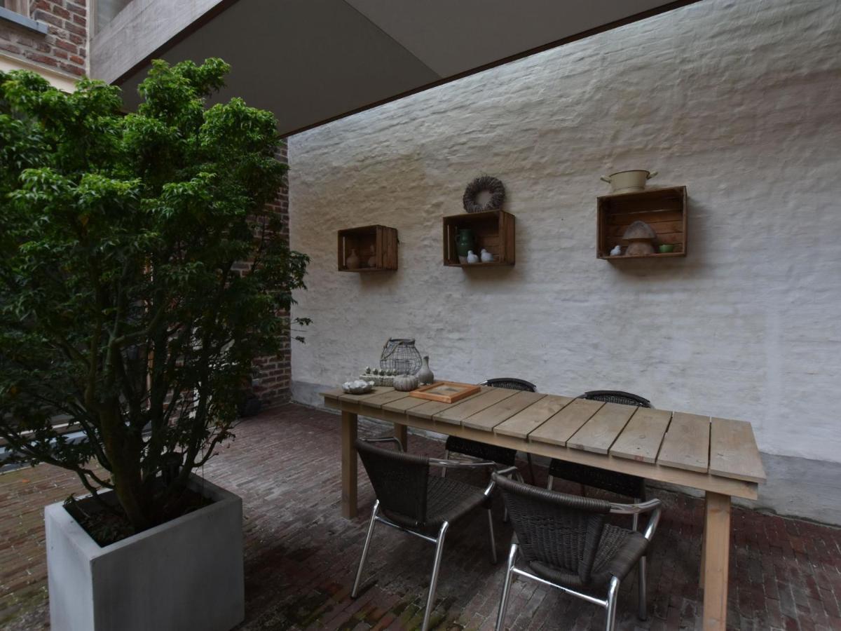 Studio In Ieper With Terrace Luaran gambar