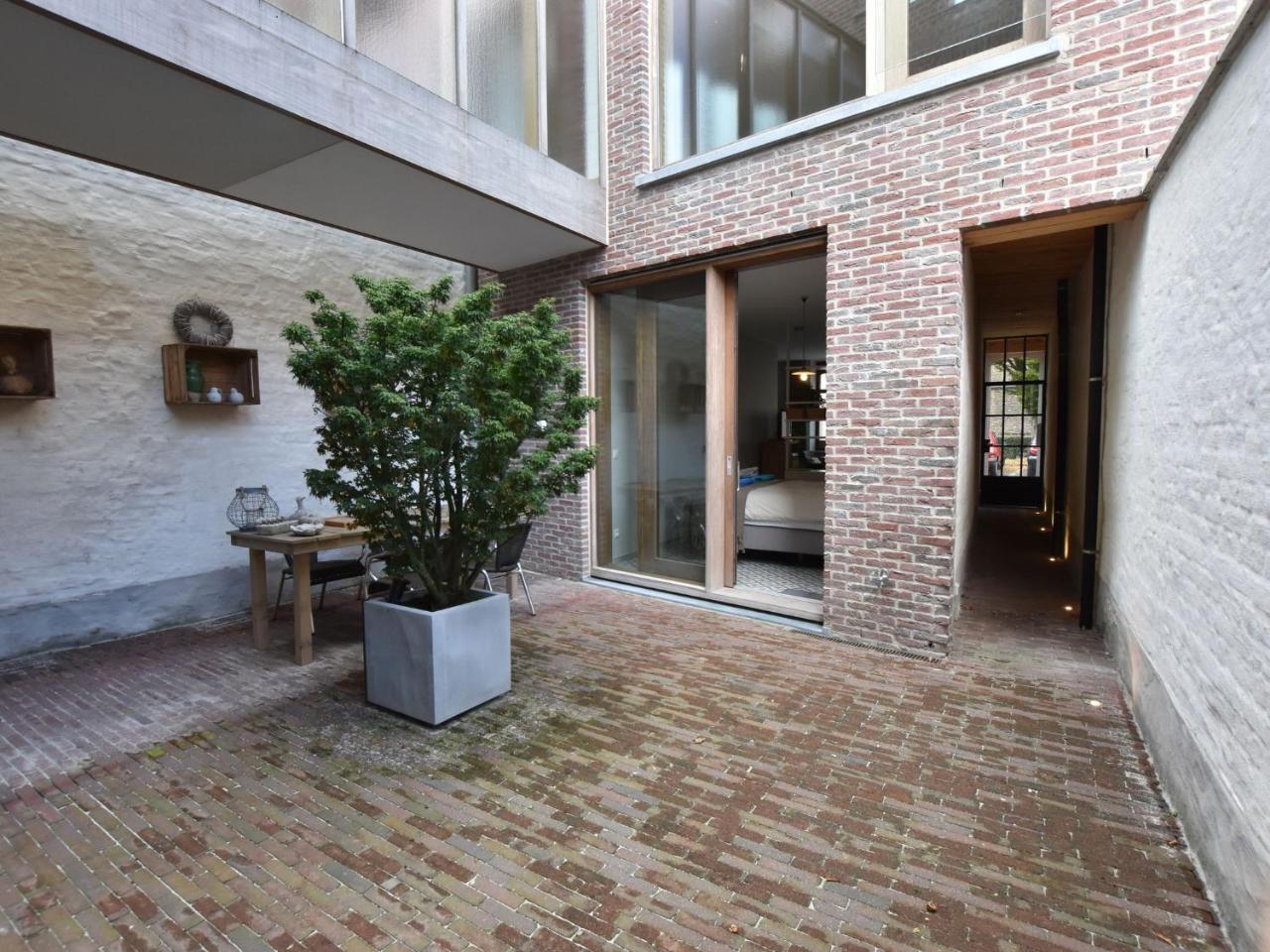 Studio In Ieper With Terrace Luaran gambar